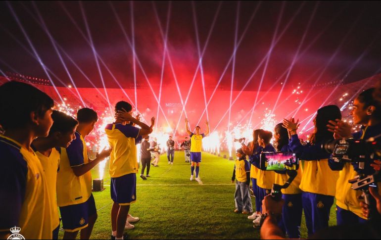 Algarabía total en Arabia, con la presentación de Cristiano Ronaldo como jugador del Al-Nassr . Twitter/@AlNassrFC_EN