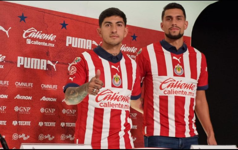 Pocho Guzmán y Daniel Ríos fueron presentados como jugadores de Chivas. El Informador/Diego Reos
