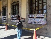Debido al alto número de desaparecidos, acordaron que cada 15 días se renueven las imágenes expuestas en los edificios. TWITTER/@ilsemreportera