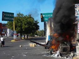 Tras los bloqueos, un elemento de la Guardia Nacional permanece grave. AP/M. Urista