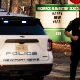 Niño de seis años le dispara a su maestra en Virginia; queda bajo custodia