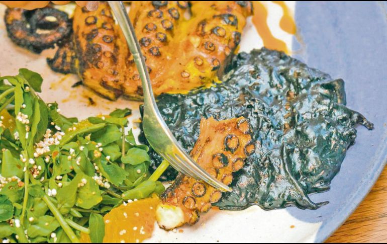 Oaxacalifornia. El pulpo en adobo con chile manzano, una delicia. ESPECIAL