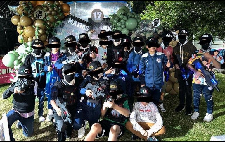 La polémica fotografía que indignó en redes sociales. ESPECIAL