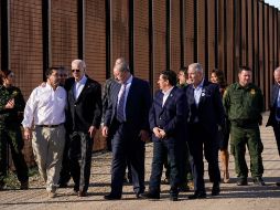 El número de migrantes que cruza la frontera hacia Estados Unidos ha aumentado drásticamente durante los primeros dos años de Biden en el cargo. AP