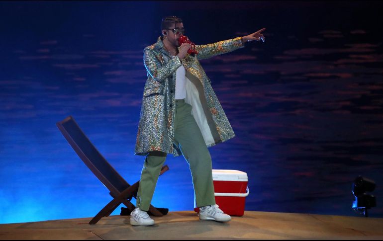 Las especulaciones de un posible nuevo romance no se hicieron esperar, sin embargo, crecieron los intentos por descubrir la identidad de la afortunada joven. SUN / ARCHIVO