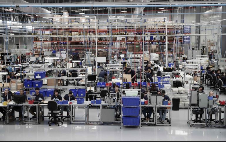 En Jalisco, las empresas de manufactura fabrican equipo de los sectores telecomunicaciones, automotriz, energía, médico y productos de consumo y estilo de vida. EFE/ARCHIVO