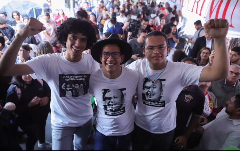 Los tres jóvenes agradecieron a la comunidad estudiantil que les estuvo apoyando. EL INFORMADOR/C. Zepeda