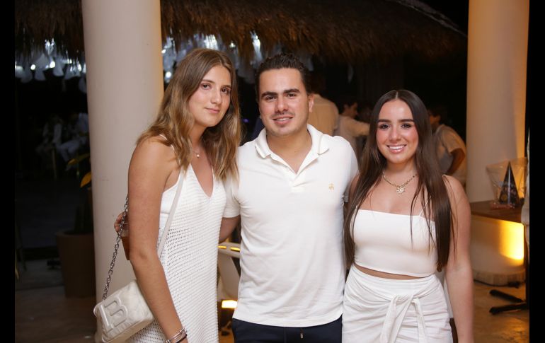Ma. José Rodríguez, Alexis Zavala, Ximena Cuevas. Cortesía