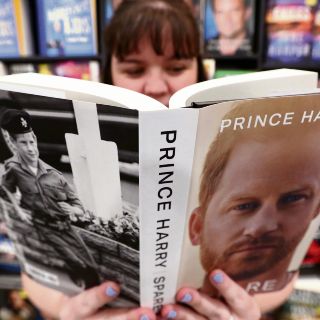 Memorias de Harry desatan pelea real