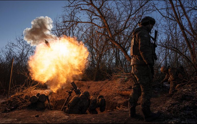 Rusia dice que sus fuerzas están cada vez más cerca de capturar Soledar, lo que representaría una esquiva victoria para el Kremlin. AP / E. Maloletka