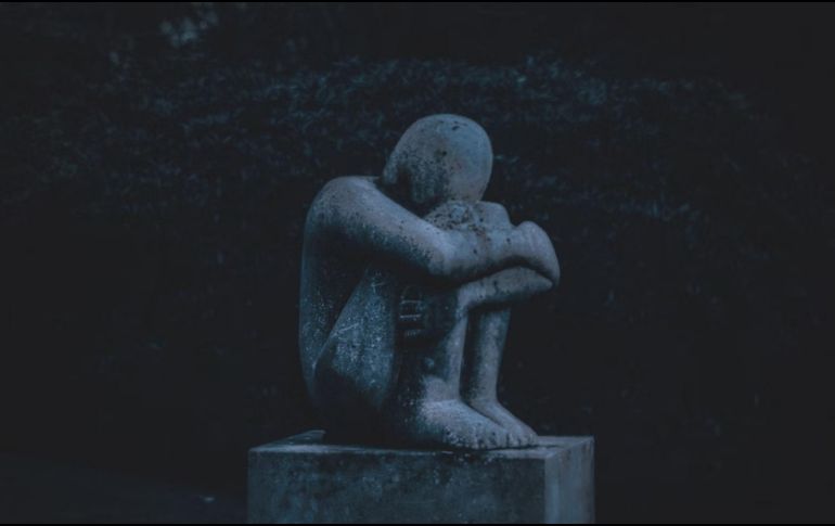 En ocasiones nos es difícil reconocer nuestras emociones y sentimientos, por ello, es importante conocer y saber cómo diferenciar una depresión de una tristeza y tratarlas adecuadamente. UNSPLASH/ESPECIAL