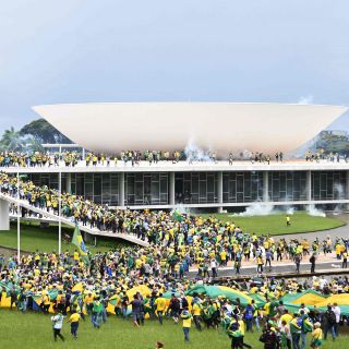 Fiscalía de Brasil pide investigar a Bolsonaro por revuelta del 8 de enero