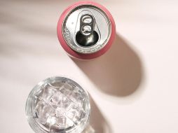 Las latas representan ingresos adicionales para muchas familias en el país, además de que pueden almacenarse de forma práctica. ESPECIAL/UNSPLASH