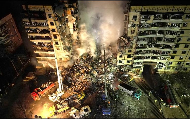 Las autoridades de Dnipro han anunciado esta noche tres días de luto oficial. AP/E. Maloletka