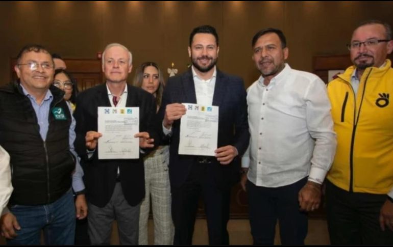 Alianza Va por el Estado de México se registró ante el IEEM. SUN