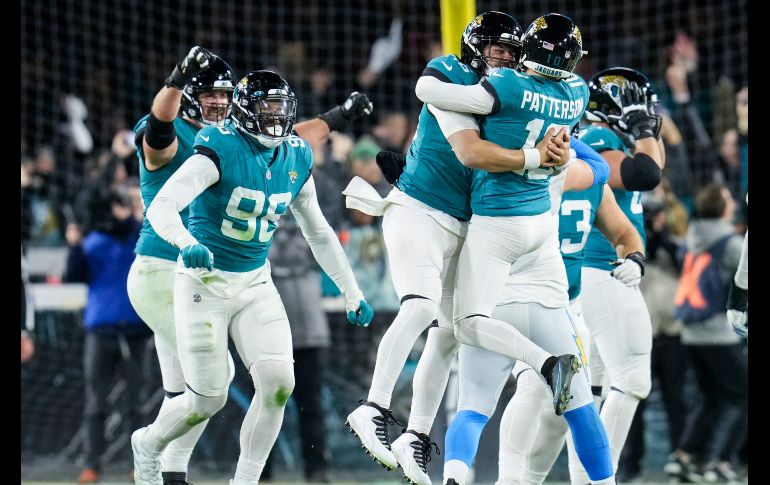 Los Jacksonville Jaguars avanzan a la ronda divisional de la AFC. AP/John Raoux