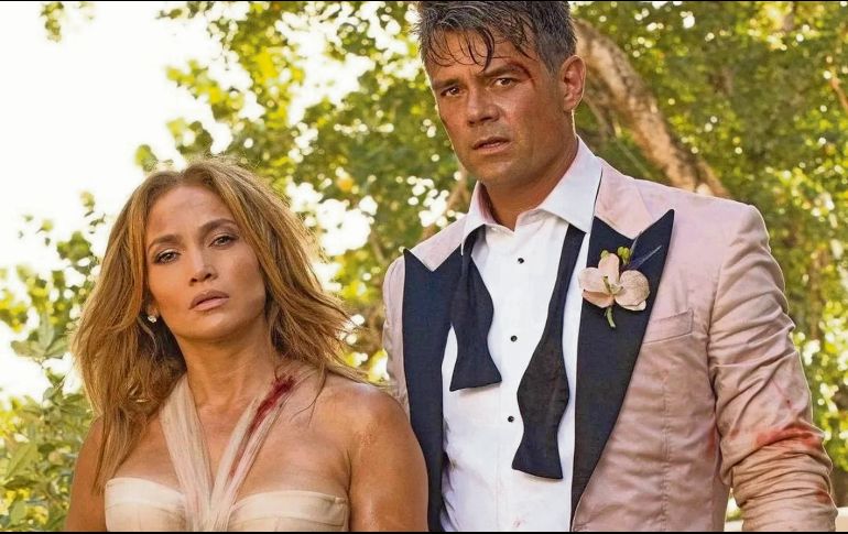 JLo y Josh Duhamel son la pareja explosiva de esta historia. CORTESÍA