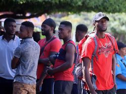 Empresarios piden que agilicen los trámites para que los migrantes solo vayan de paso. EFE