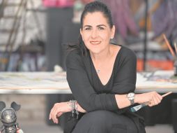 La artista se encuentra siempre con nuevas ideas, una sonrisa y el pincel listo. CORTESÍA