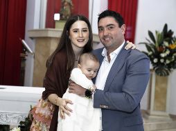 Vanessa Larrazabal, Nicolás Álvarez del Castillo y Juan Carlos Álvarez del Castillo. GENTE BIEN JALISCO/Claudio Jimeno