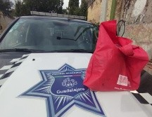 El joven fue puesto a disposición de un agente del Ministerio Público quien abrirá una carpeta de investigación por el delito de inhumación clandestina. CORTESÍA / Policía GDL