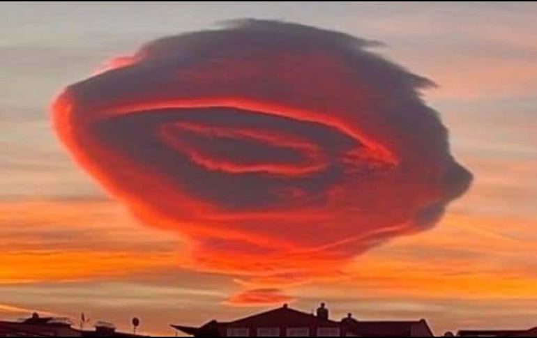 La nube lenticular se vio este viernes en el cielo de Turquía. ESPECIAL