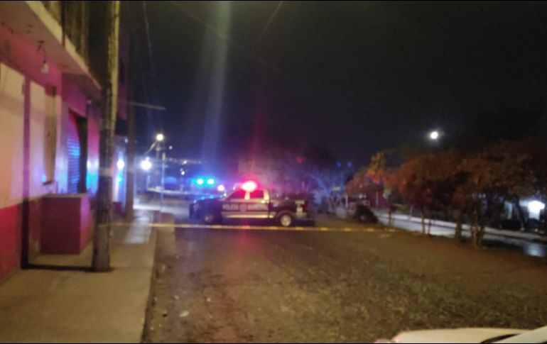 Por protocolo asistieron paramédicos de los Servicios Médicos Municipales, quienes corroboraron el deceso. ESPECIAL