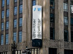 Musk está reduciendo drásticamente los costos en medio de las crecientes deudas que ahogan a Twitter. AP/ARCHIVO