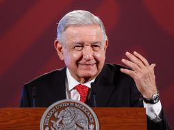 Además López Obrador abordó la situación del presupuesto de la institución. EFE / I. Esquivel