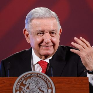 López Obrador rechaza que Plan B de reforma electoral pueda colapsar a INE