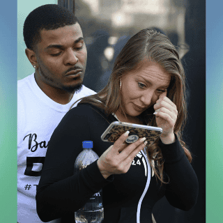 ¿Te suena? 7 de cada 10 revisan dispositivos de su pareja