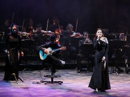 Familia Alzada. Engalanaron la noche al tocar junto a músicos de la OFJ. EL INFORMADOR/A. Camacho