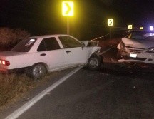 El choque frontal fue entre una camioneta y auto sedán en la carretera San Miguel-Valle de Guadalupe en San Miguel el Alto, Jalisco. ESPECIAL