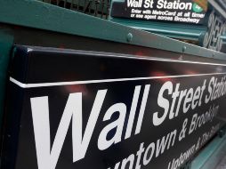 Los sectores que amanecían con mayores ganancias este lunes eran el de materias primas y el de bienes esenciales. AP/ARCHIVO