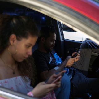 ¿No suelta el celular? Así es el sexting, la forma virtual de tener encuentros