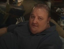 El personaje que Brendan Fraser interpretará en The Whale (La ballena), el nuevo filme de Darren Aronofsky, vive recluido en su casa y se refugia en la comida. A24, PROTOZOA PICTURES.