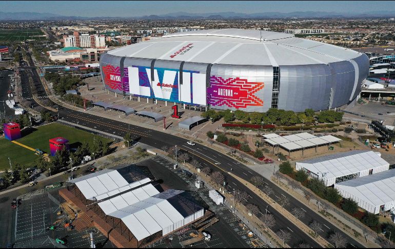 El State Farm Stadium luce majestuso y listo para el partido de la edición LVII del Super Bowl. AFP