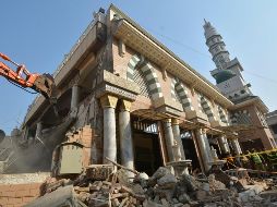 Rescatistas esperan encontrar más cuerpos una vez que remuevan la última parte del techo colapsado. AP/M. Zubair