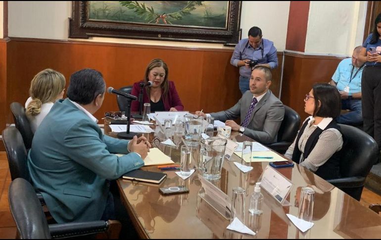 La legisladora morenista adelantó que realizarán mesas de trabajo para elaborar una iniciativa de reforma a la Ley de Transparencia y Acceso a la Información Pública del Estado, donde analizarían puntos como ajustes al proceso para la selección de comisionados. EL INFORMADOR / R. Rivas