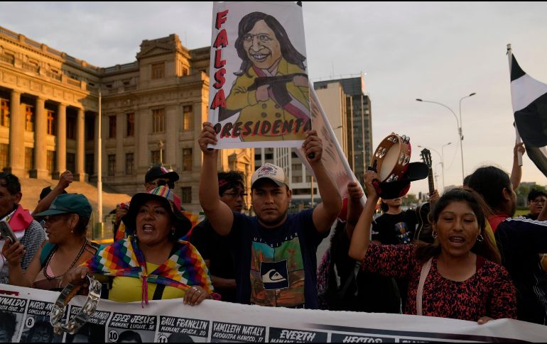 Conformar una constitución que reemplace la actual, redactada en 1993 durante el Gobierno de Fujimori, es una tradicional posición de parte de la izquierda peruana. AP/M. Mejía