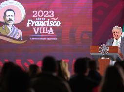 López Obrador telefoneó en directo al general Isidoro Pastor, director del AIFA, para consultarle sobre las instalaciones. EFE/Presidencia de México