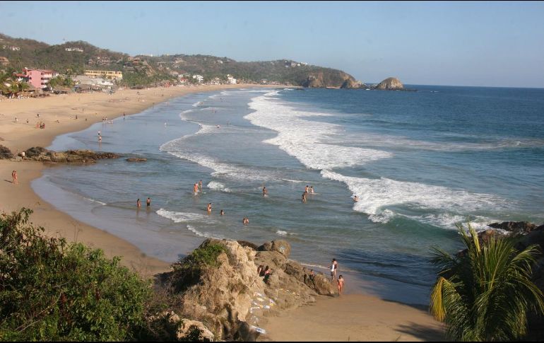 Con más de tres mil asistentes de al menos de 10 países y comunidades nudistas de toda la República Mexicana, este fin de semana arrancó oficialmente la octava edición del Festival Nudista de Zipolite. AP / ARCHIVO