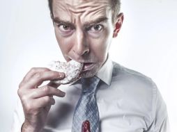 Si comes más despacio, disfrutarás más tu comida. SUN