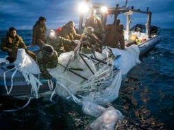 Buzos sacaron lo que pudieron del fondo del mar. ESPECIAL
