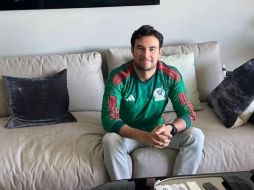 Sergio Pérez siempre ha mostrado su apoyo por el Tricolor. Twitter/@SChecoPerez