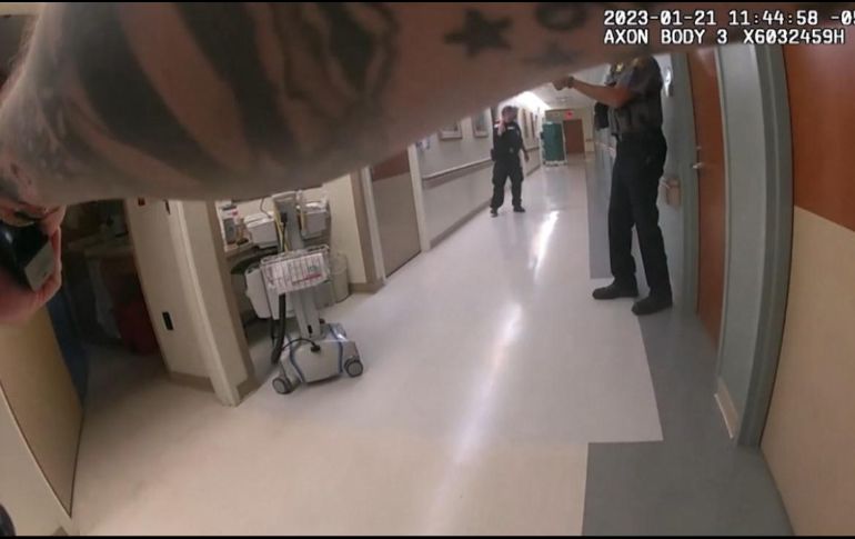 Imagen del arresto de la mujer en el hospital el pasado 21 de enero. ESPECIAL.