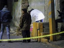 El hombre traía el cuerpo en la carretilla cubierto de zacate. SUN