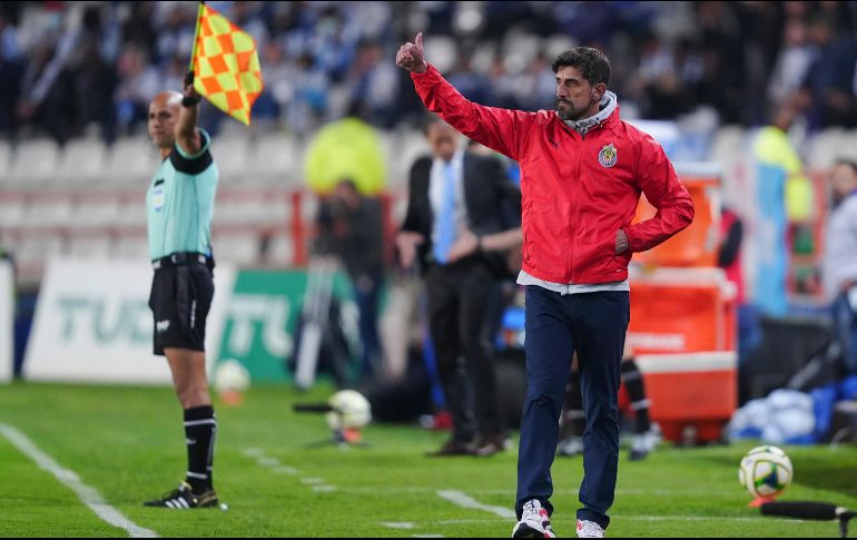 El profe Pauno espera que sus delanteros despierten y encuentren una buena racha que incida en la efectividad de Chivas. IMAGO7/R. Vadillo