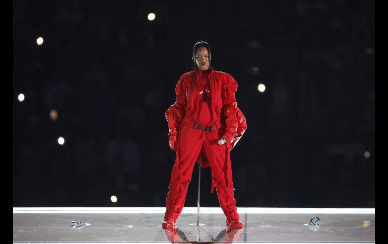 La también actriz y empresaria abrió su show con el tema “Bitch Better Have My Money”, donde también dio paso a otros temas como “Only Girl” y “We Found Love”. EFE / J. Mabanglo