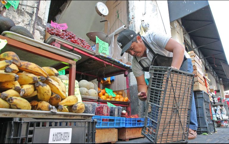 La brecha laboral en México sigue siendo muy elevada pese al aumento al salario mínimo. EL INFORMADOR / ARCHIVO